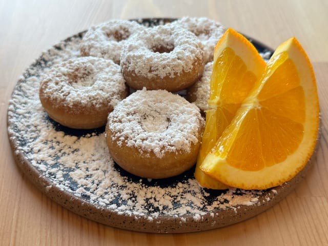 Mini Donuts.