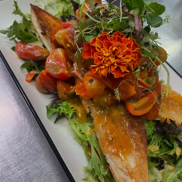 Sugo Crudo.