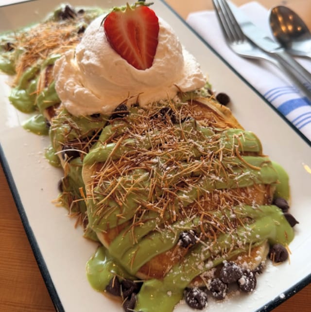 Dubai Chocolate Pancakes.